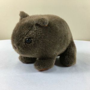 Meet your Posher, Estelle